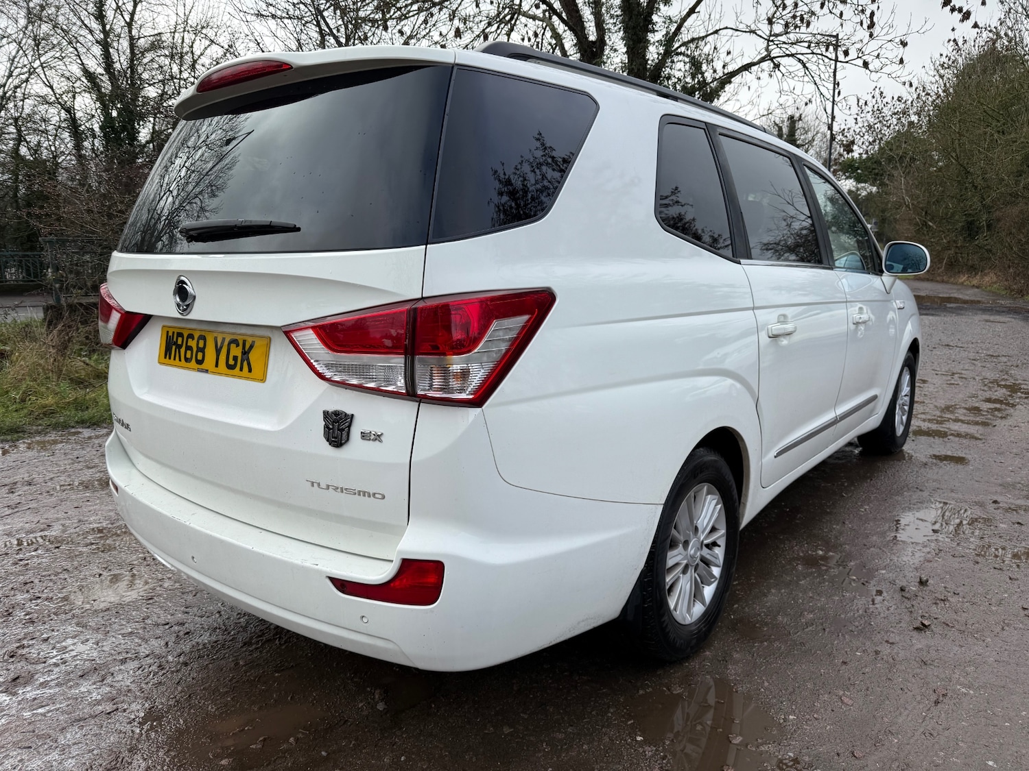 Used Ssangyong Turismo 2018 for sale - 77689342: Photo 6