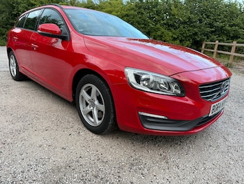 Used Volvo V60 2014 for sale - 75301650: Photo