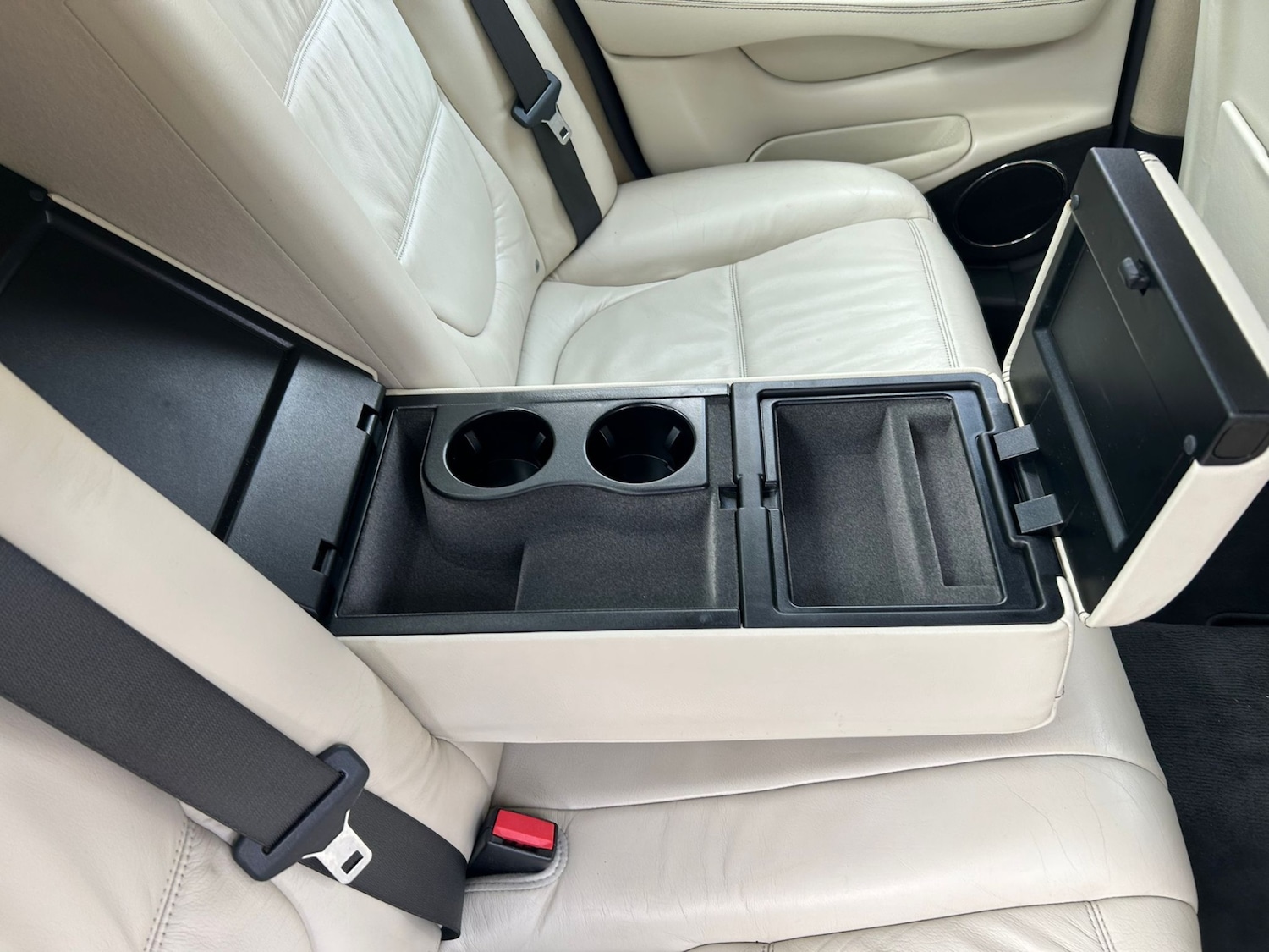 Used Jaguar XJ 2009 for sale - 73490391: Photo 15