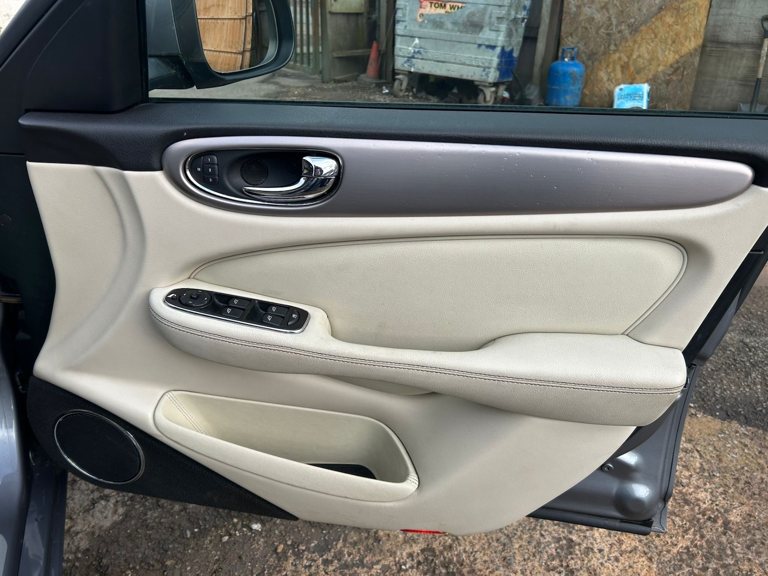 Used Jaguar XJ 2009 for sale - 73490391: Photo 19