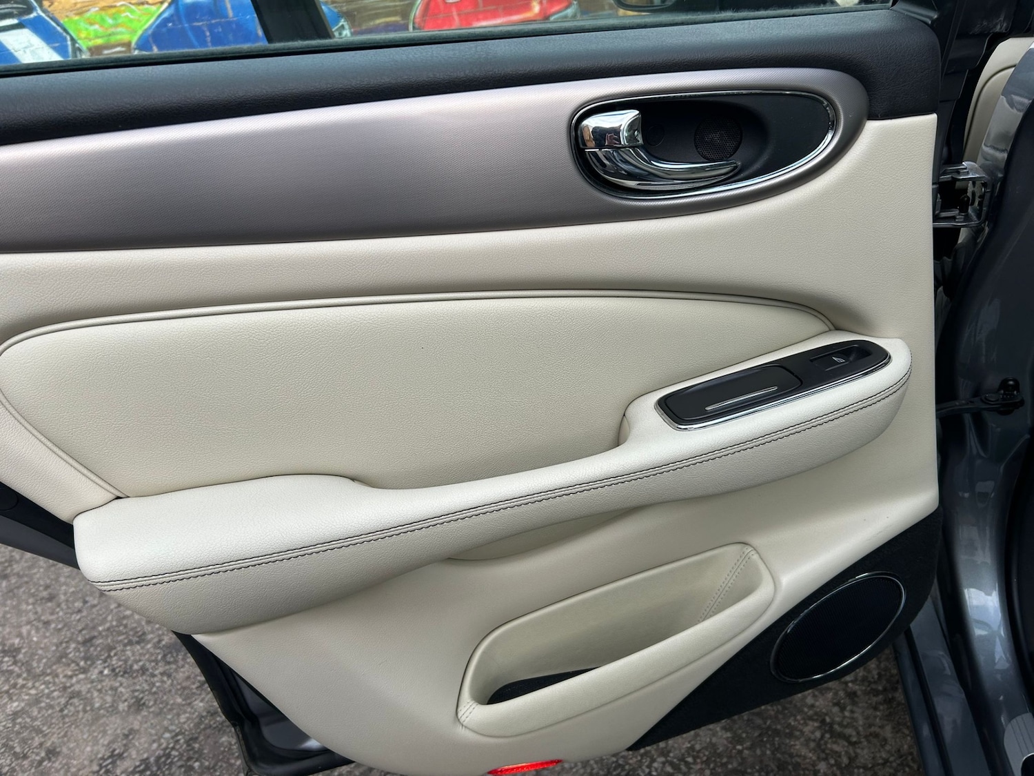 Used Jaguar XJ 2009 for sale - 73490391: Photo 22