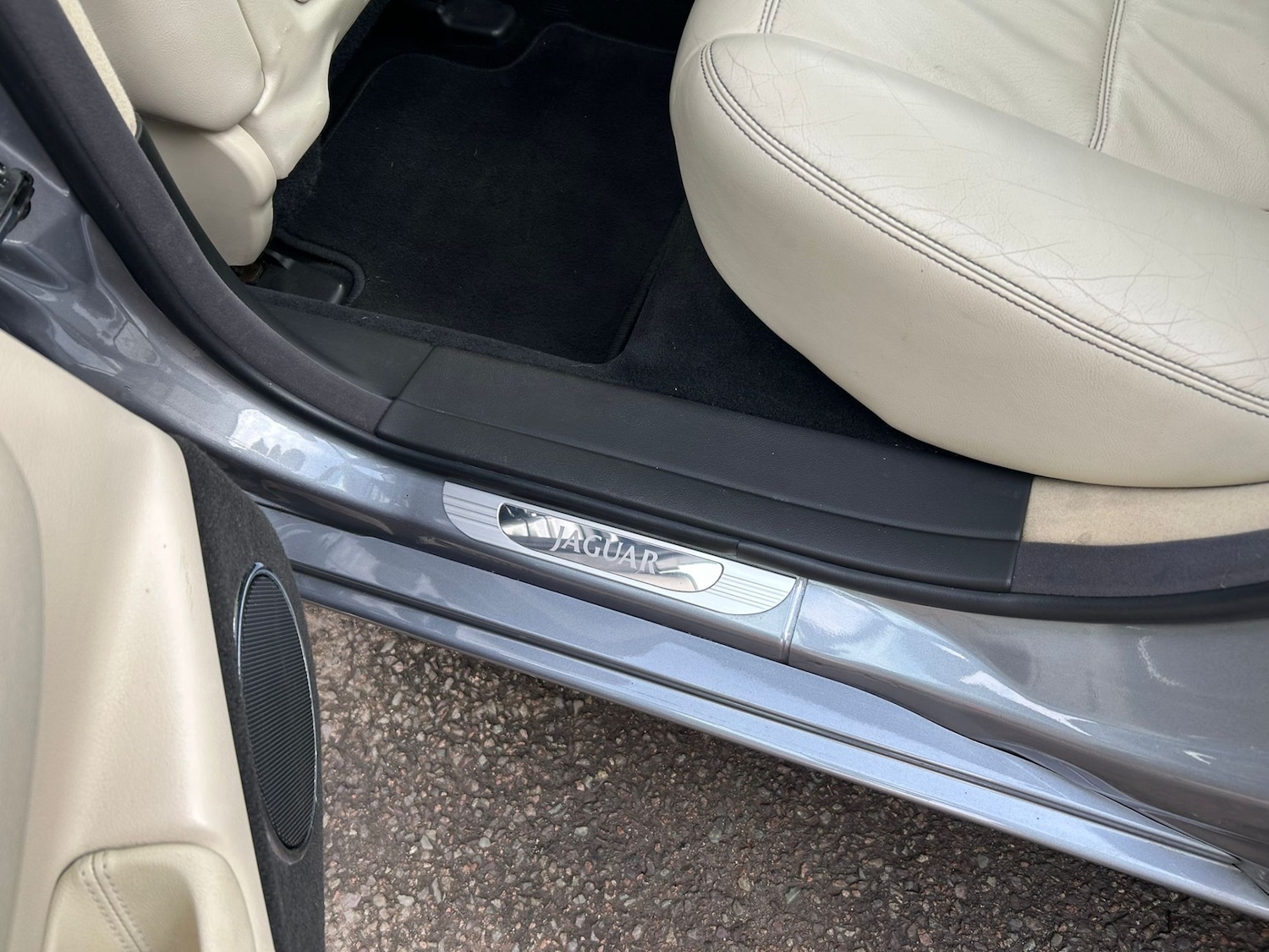 Used Jaguar XJ 2009 for sale - 73490391: Photo 23