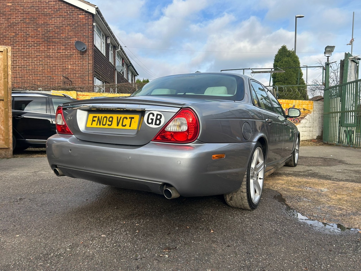 Used Jaguar XJ 2009 for sale - 73490391: Photo 7