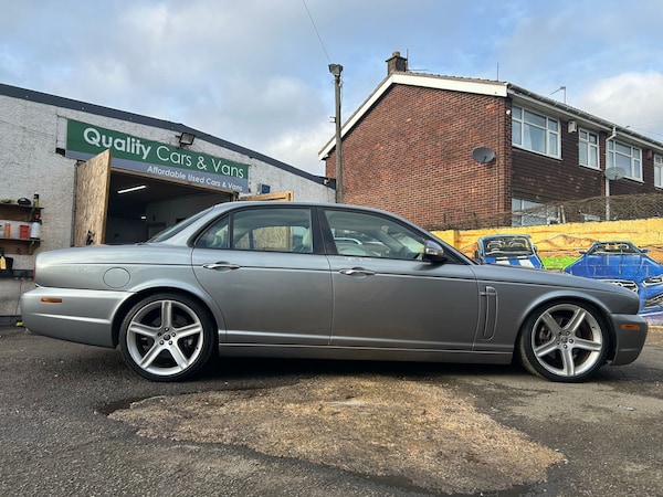 Used Jaguar XJ 2009 for sale - 73490391: Photo 8