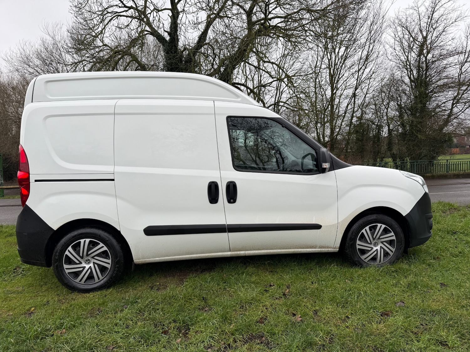 Used Vauxhall Combo 2018 for sale - 77378811: Photo 8