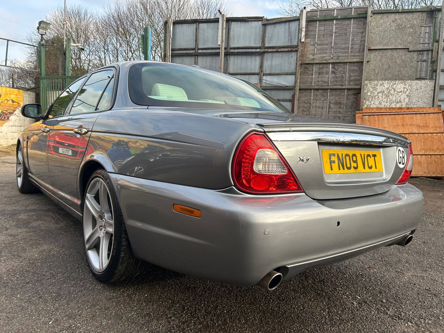 Used Jaguar XJ 2009 for sale - 78067028: Photo 6