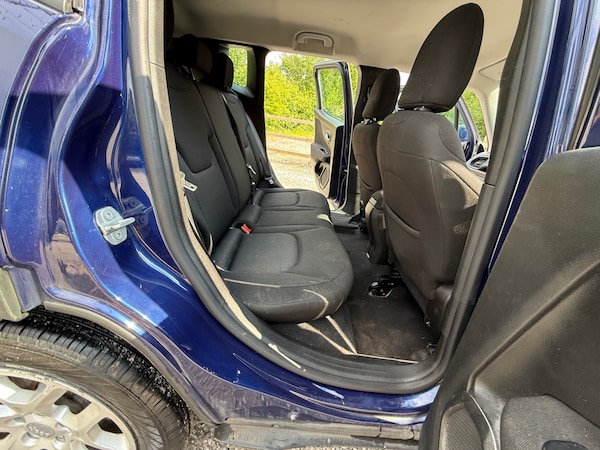 Used Jeep Renegade 2016 for sale - 74857131: Photo 11