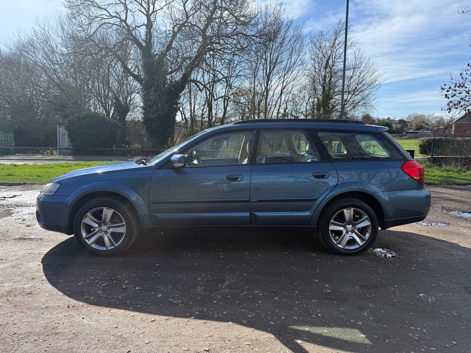 Used Subaru Outback 2005 for sale - 77715690: Photo 6