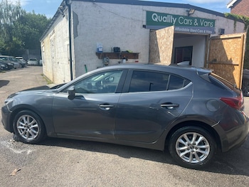 Used Mazda Mazda3 2016 for sale - 75422053: Photo