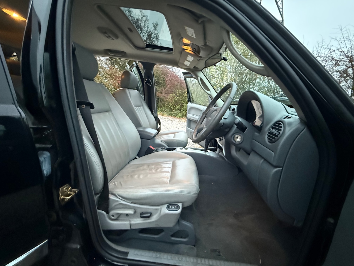 Used Jeep Cherokee 2006 for sale - 76589934: Photo 10