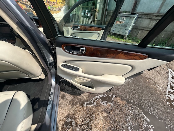 Used Jaguar XJ 2008 for sale - 74537976: Photo 14