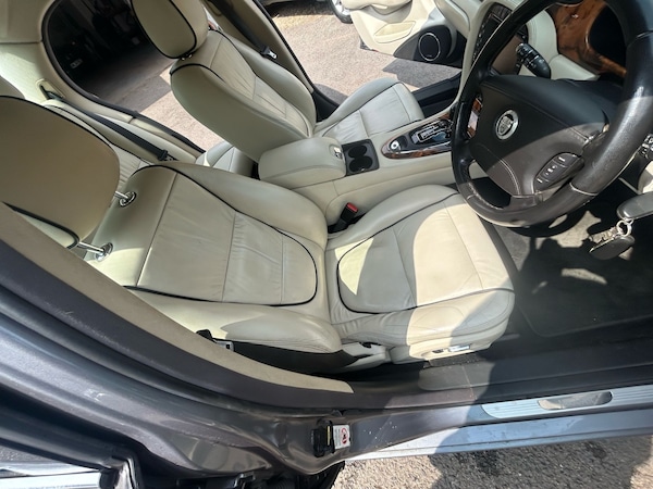 Used Jaguar XJ 2008 for sale - 74537976: Photo 17