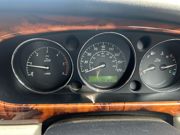Used Jaguar XJ 2008 for sale - 74537976: Photo 25