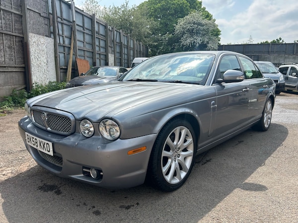 Used Jaguar XJ 2008 for sale - 74537976: Photo 2