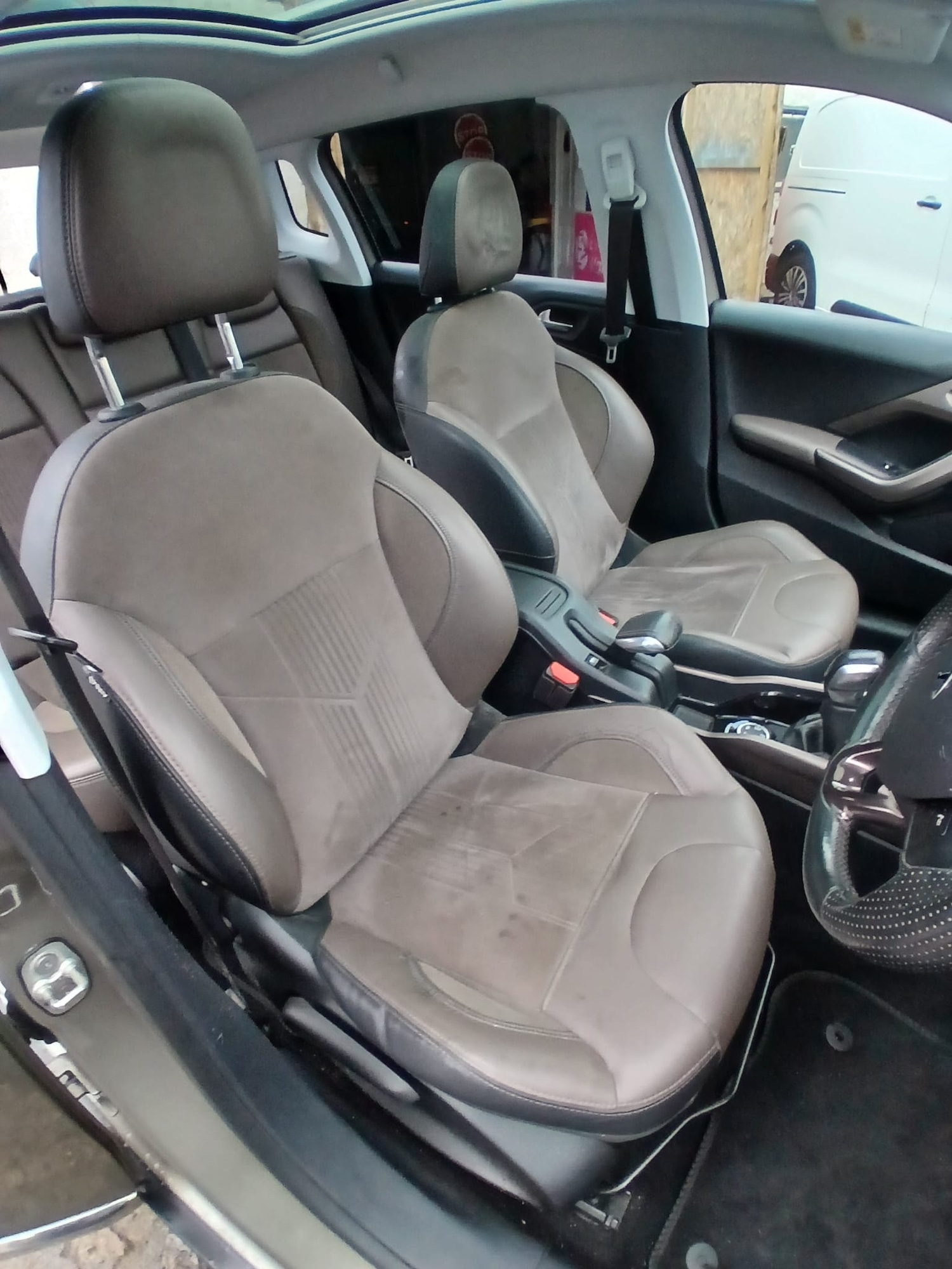 Used Peugeot 2008 2016 for sale - 77240323: Photo 13