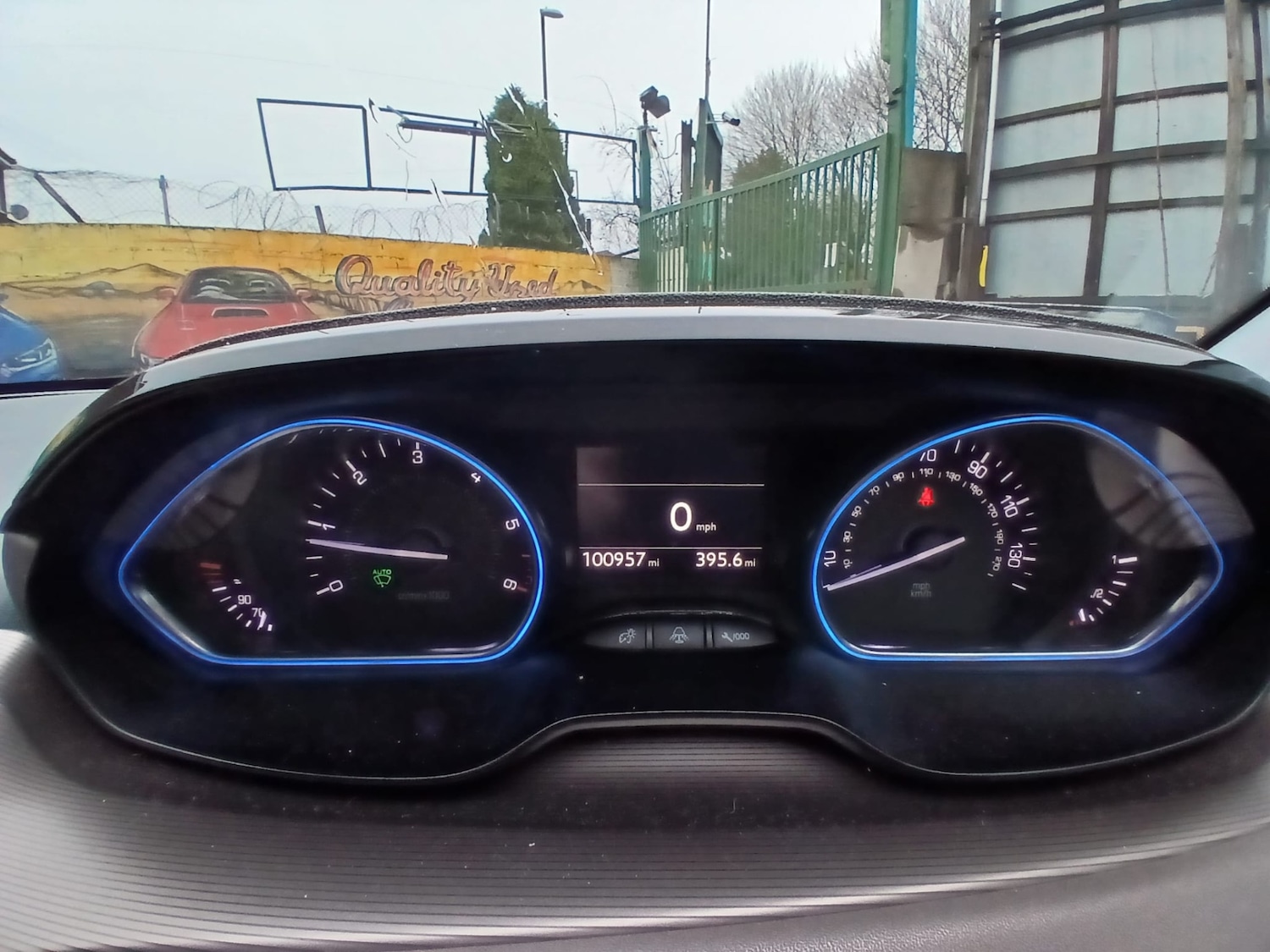 Used Peugeot 2008 2016 for sale - 77240323: Photo 5