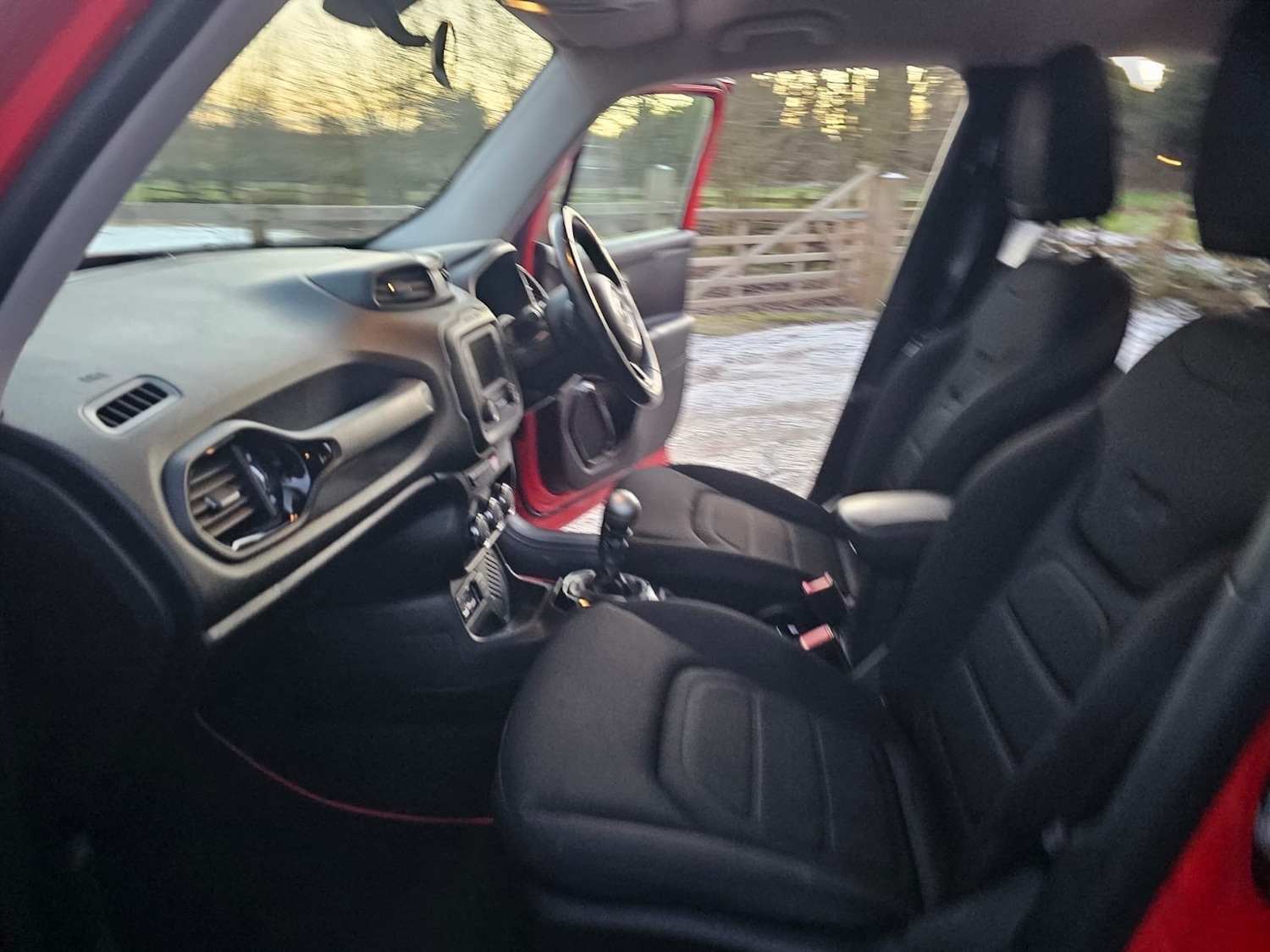 Used Jeep Renegade 2017 for sale - 77088107: Photo 9