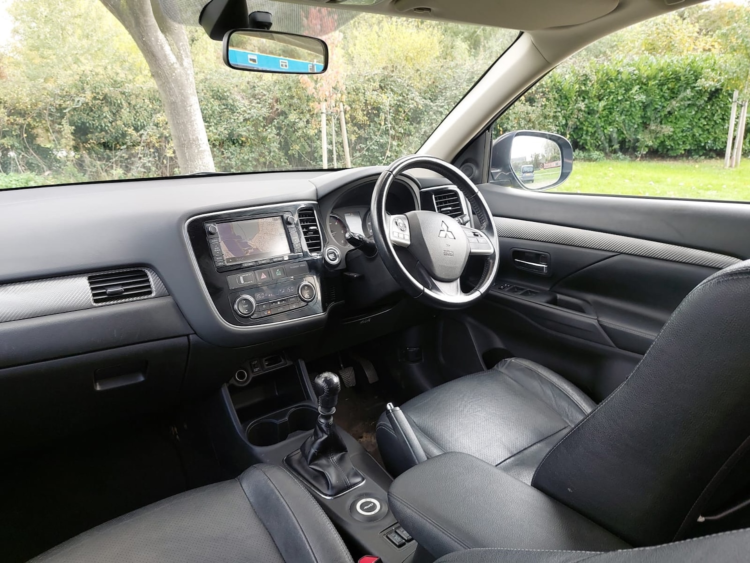 Used Mitsubishi Outlander 2015 for sale - 76379099: Photo 10