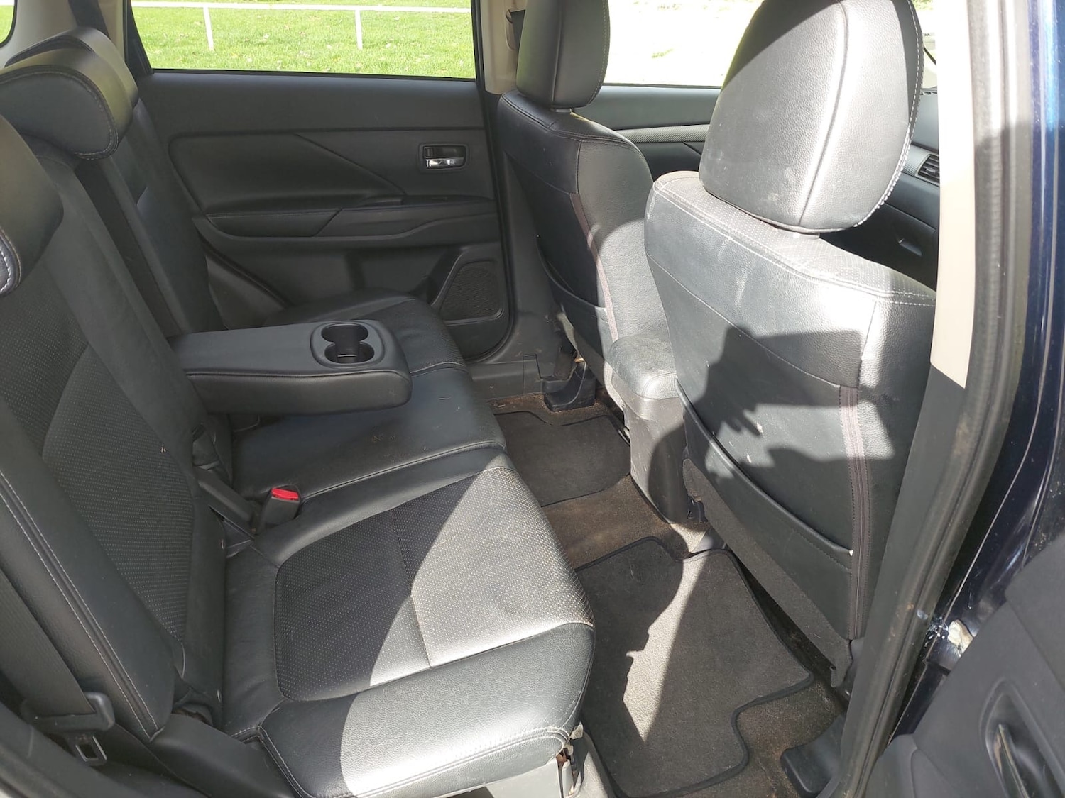 Used Mitsubishi Outlander 2015 for sale - 76379099: Photo 11