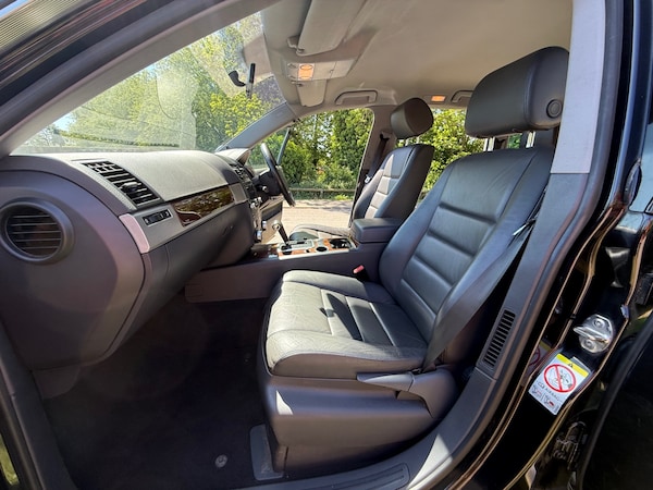 Used Volkswagen Touareg 2009 for sale - 74634874: Photo 12