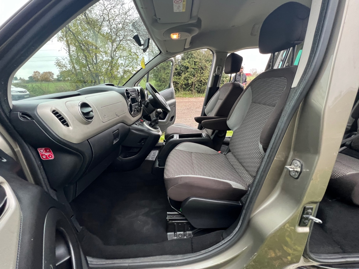 Vehicle 14