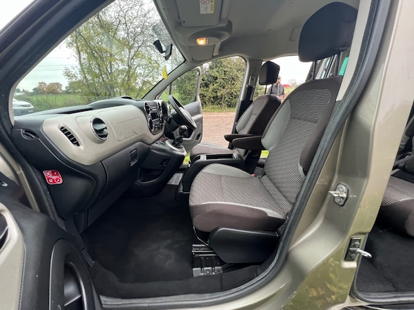 Used Peugeot Partner Tepee 2015 for sale - 72775796: Photo 14