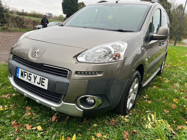 Used Peugeot Partner Tepee 2015 for sale - 72775796: Photo 7