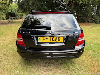 Used Mercedes-Benz C-Class 2011 for sale - 75263587: Photo