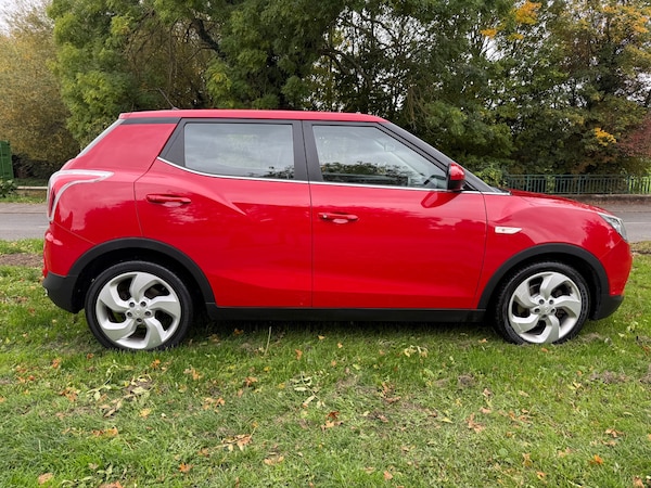 Used Ssangyong Tivoli 2016 for sale - 76195883: Photo 2