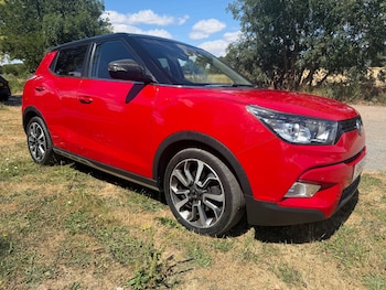 Used Ssangyong Tivoli 2016 for sale - 79331535: Photo