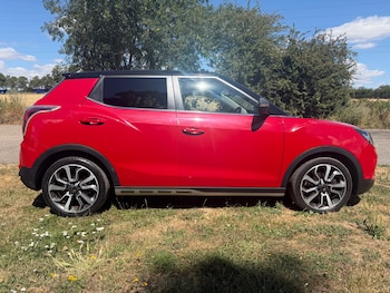 Used Ssangyong Tivoli 2016 for sale - 79331535: Photo
