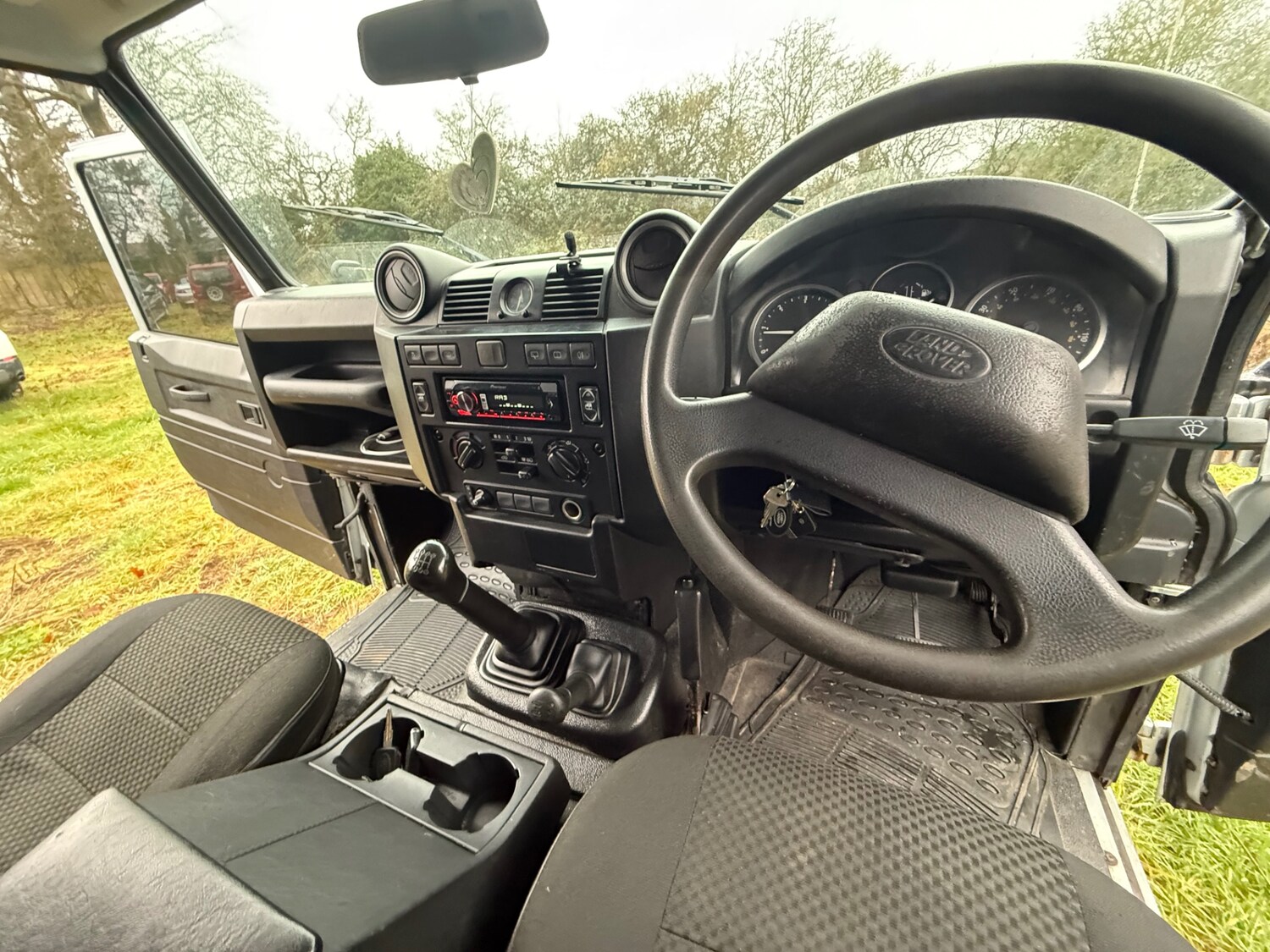 Used Land Rover Defender 2015 for sale - 77446720: Photo 15