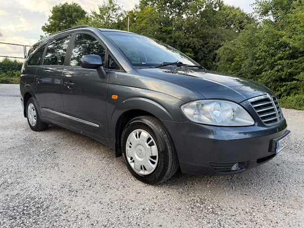 Used Ssangyong Turismo 2009 for sale - 75309070: Photo 1