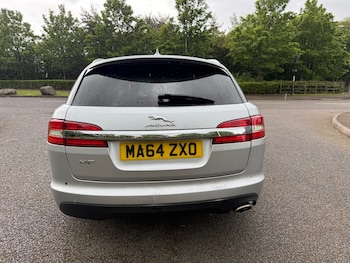 Used Jaguar XF 2014 for sale - 78629493: Photo