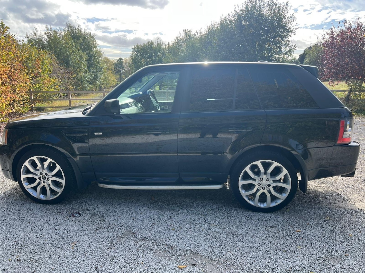 Used Land Rover Range Rover Sport 2009 for sale - 76461868: Photo 2