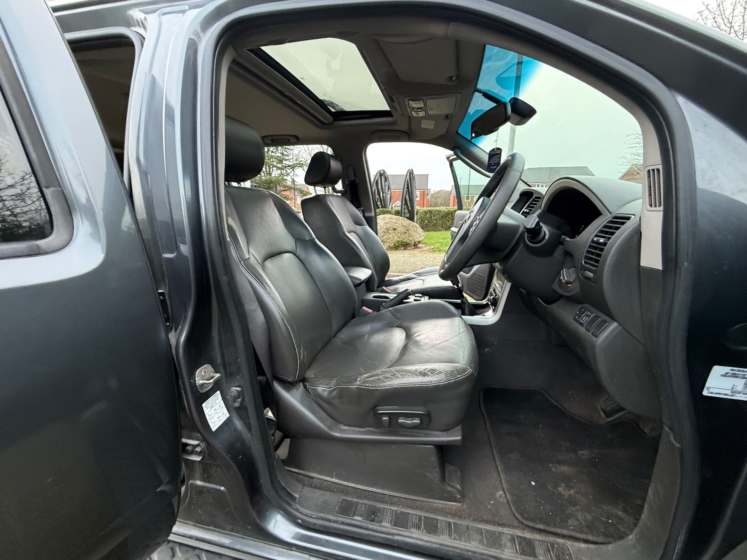 Used Nissan Pathfinder 2012 for sale - 77556909: Photo 16