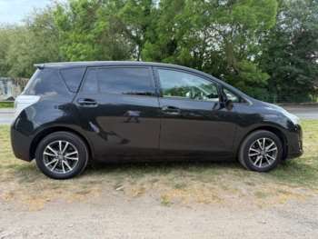 Used Toyota Verso 2014 for sale - 74743936: Photo