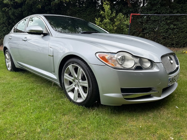 Used Jaguar XF 2010 for sale - 75408213: Photo 2