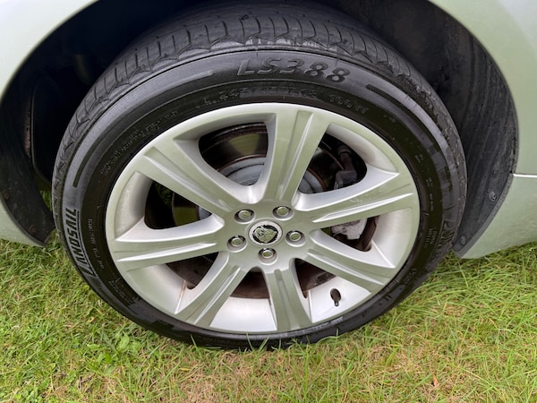 Used Jaguar XF 2010 for sale - 75408213: Photo 9