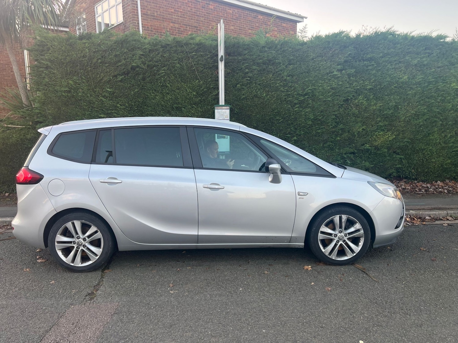 Used Vauxhall Zafira 2014 for sale - 76602754: Photo 2
