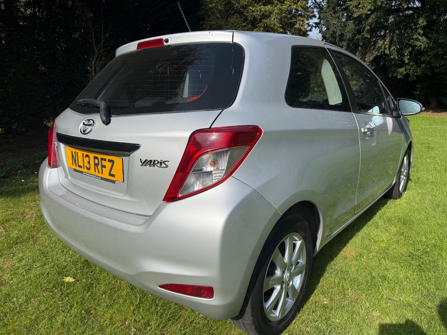 Used Toyota Yaris 2013 for sale - 77973995: Photo 4