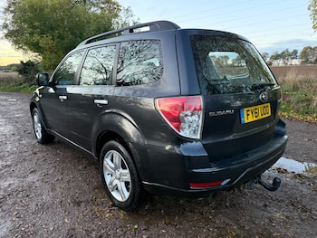 Used Subaru Forester 2011 for sale - 76369306: Photo