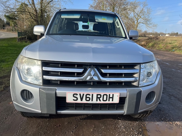 Used Mitsubishi Shogun 2011 for sale - 73525543: Photo 4