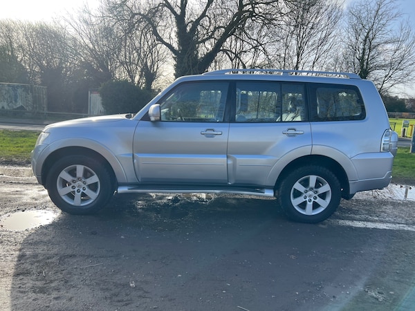 Used Mitsubishi Shogun 2011 for sale - 73525543: Photo 5
