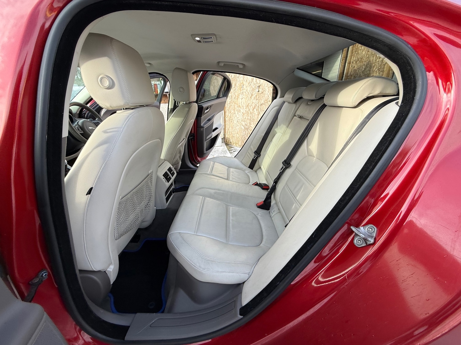 Used Jaguar XE 2016 for sale - 77114356: Photo 13