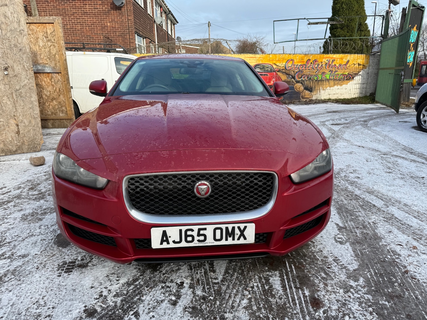 Used Jaguar XE 2016 for sale - 77114356: Photo 3