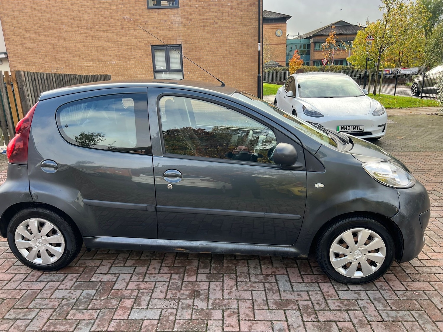 Used Peugeot 107 2014 for sale - 76316876: Photo 2