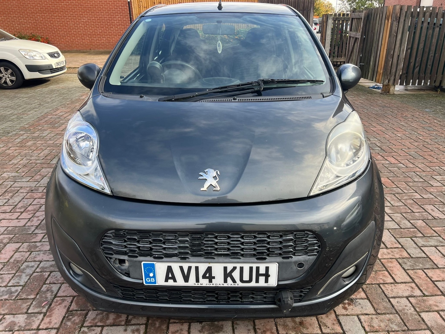 Used Peugeot 107 2014 for sale - 76316876: Photo 3