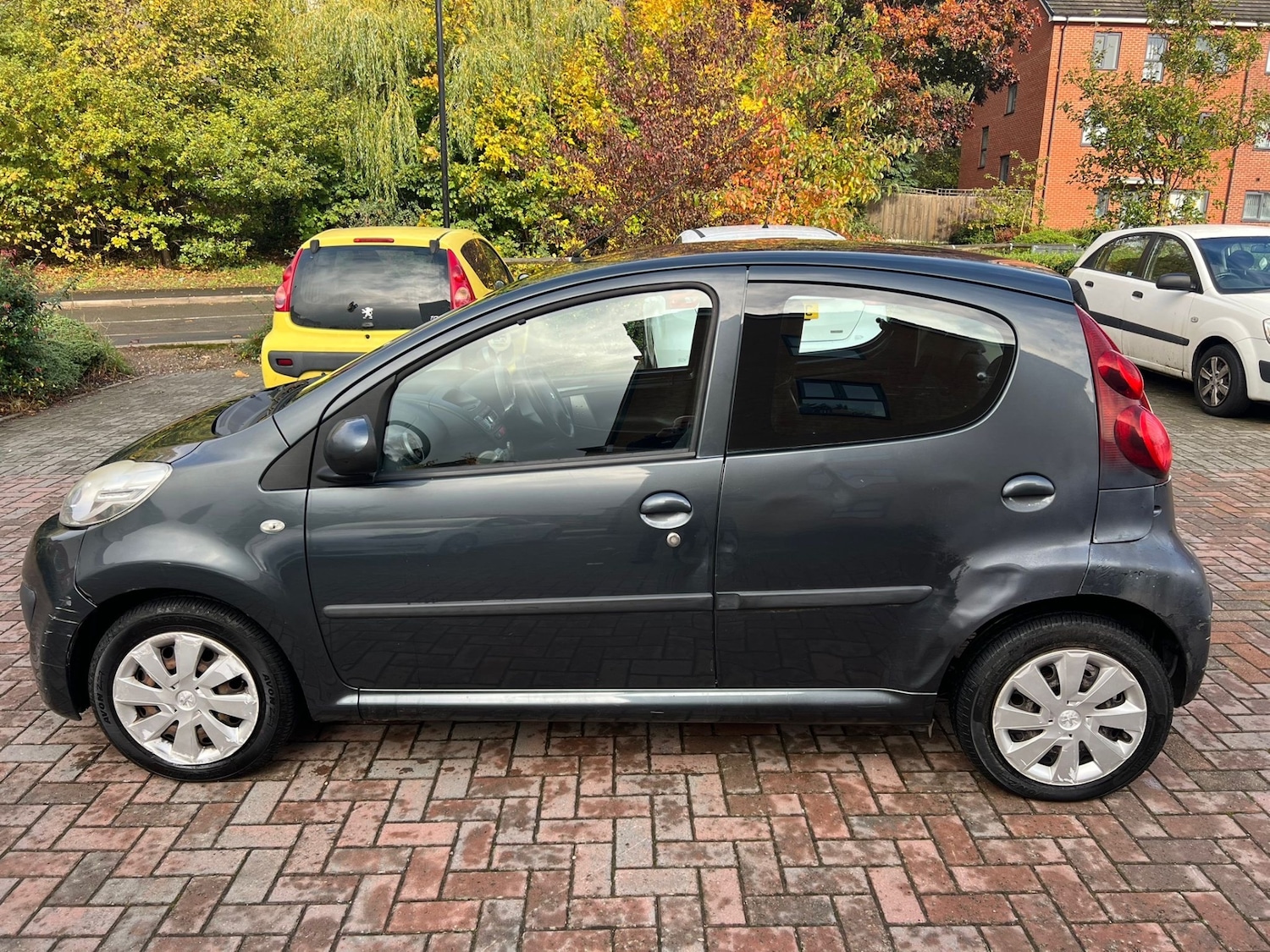 Used Peugeot 107 2014 for sale - 76316876: Photo 8