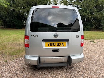 Used Volkswagen Caddy Maxi Life 2010 for sale - 75048638: Photo